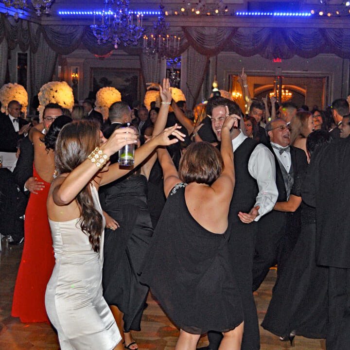 peconic-bay-yacht-club-wedding-bride-groom